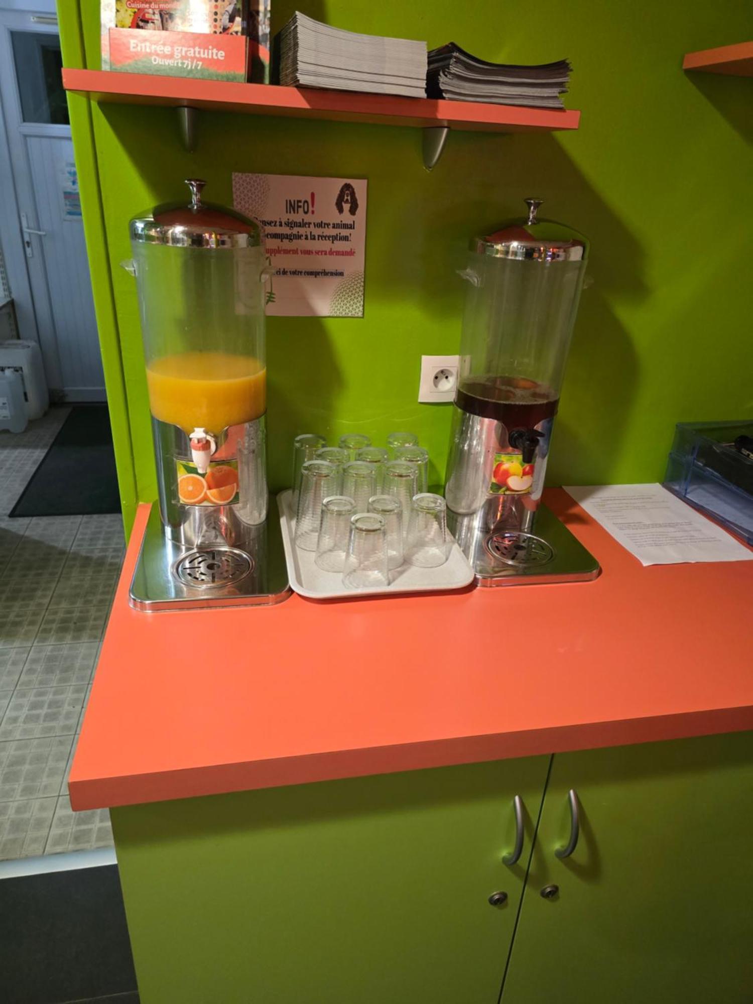 Brit Hotel Essentiel Poitiers Gare Du Futuroscope Jaunay-Clan Екстериор снимка