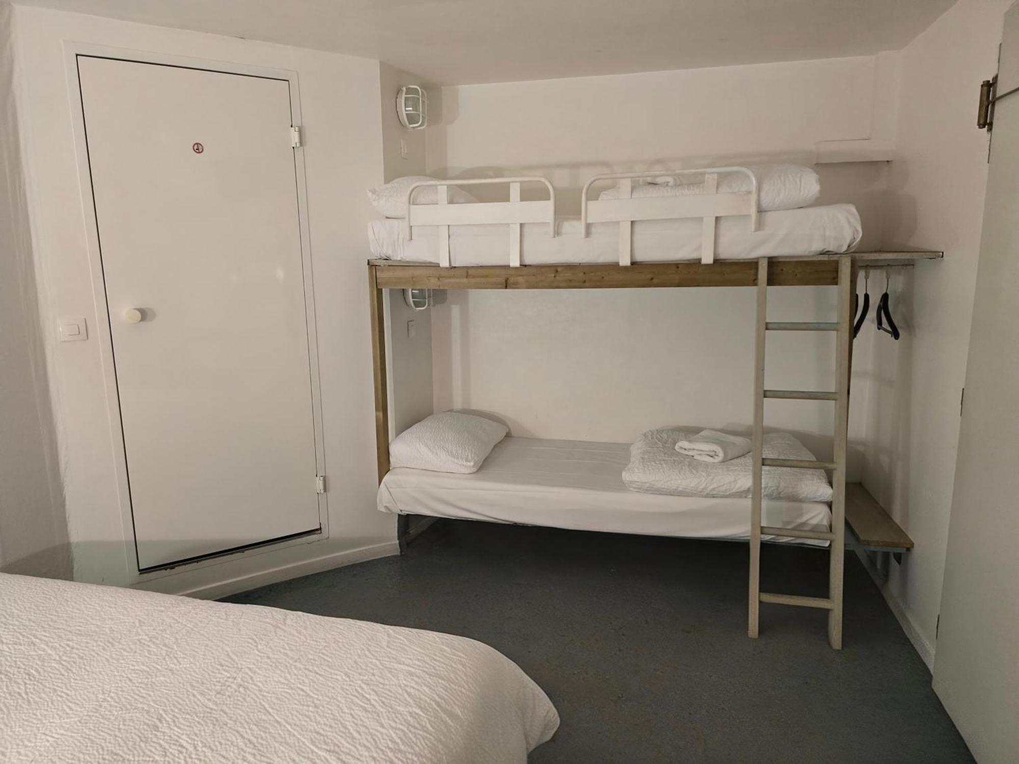Brit Hotel Essentiel Poitiers Gare Du Futuroscope Jaunay-Clan Екстериор снимка