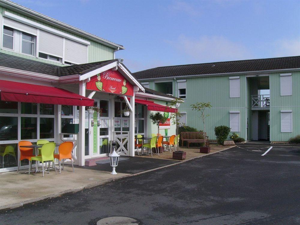Brit Hotel Essentiel Poitiers Gare Du Futuroscope Jaunay-Clan Екстериор снимка